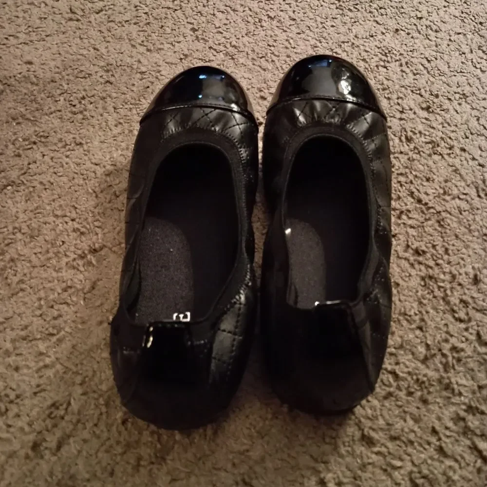 Children's Place Girls Black Ballet Flats Size 2y PRE-OWNED, WORN ONCE